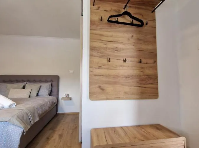 Greg's * Ilirska Bistrica