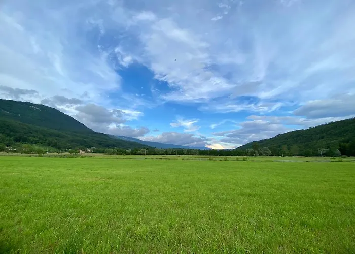 Greg's Δωμάτια σε οικογενειακή κατοικία Ilirska Bistrica